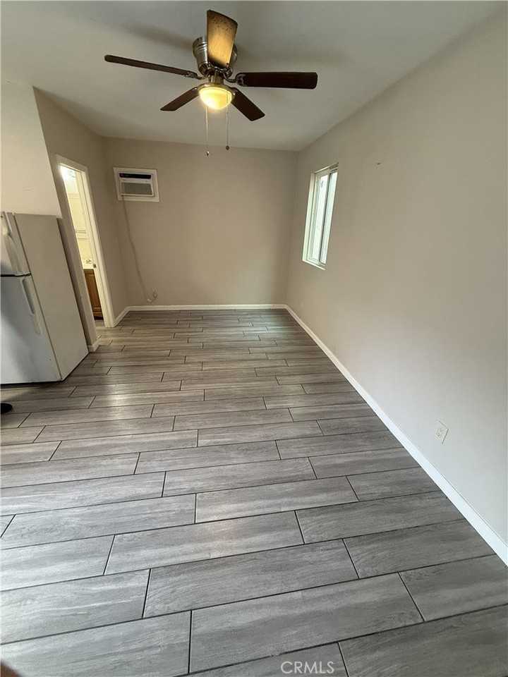 3613 Grand Ave - Photo 4 of 11