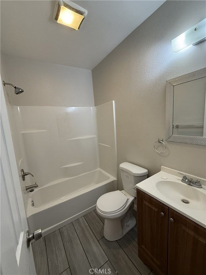 3613 Grand Ave - Photo 5 of 11