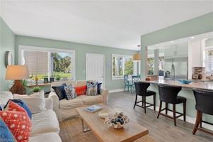 featured image of 421 12th Ave S #A1