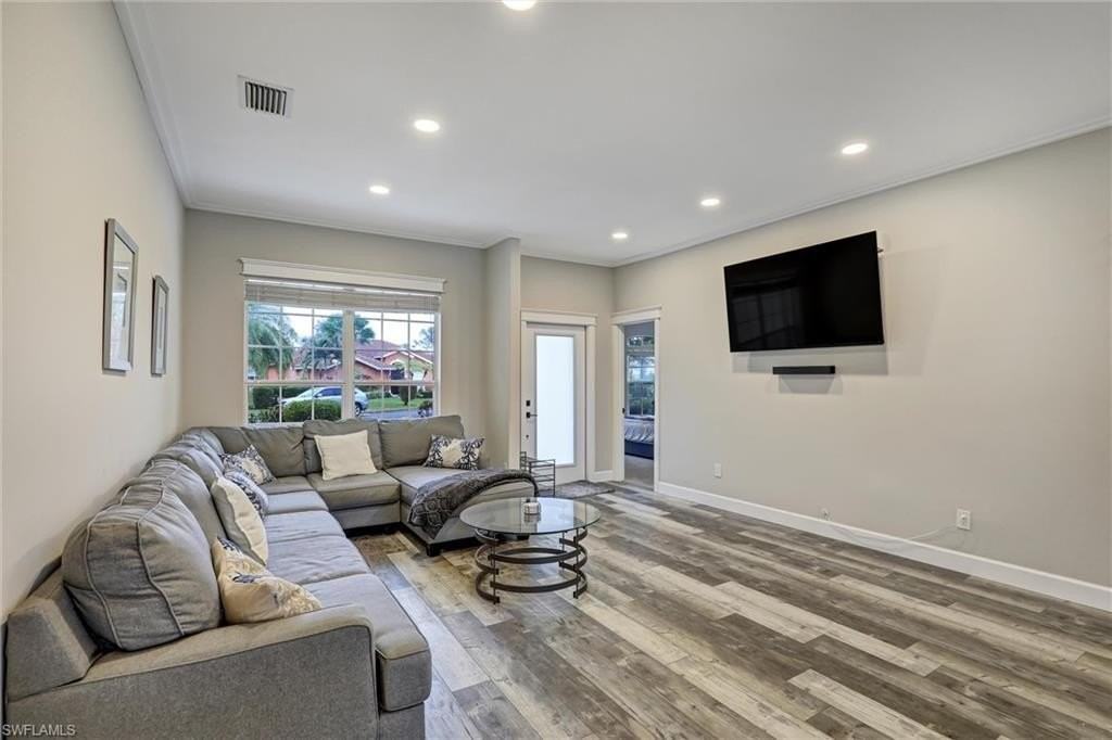 4707 Brixton Ct - Photo 7 of 34
