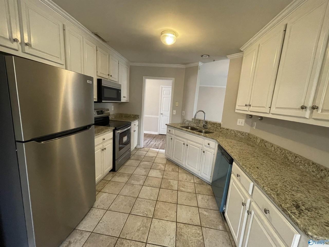 102 Mcdermotts Way - Photo 6 of 19