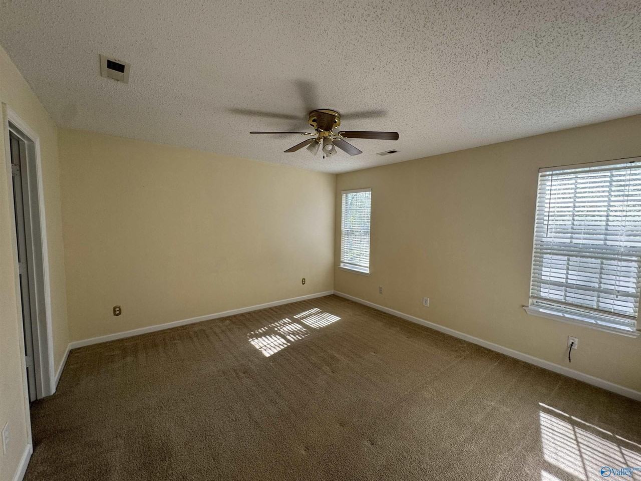 247 Postwood Ct - Photo 7 of 13