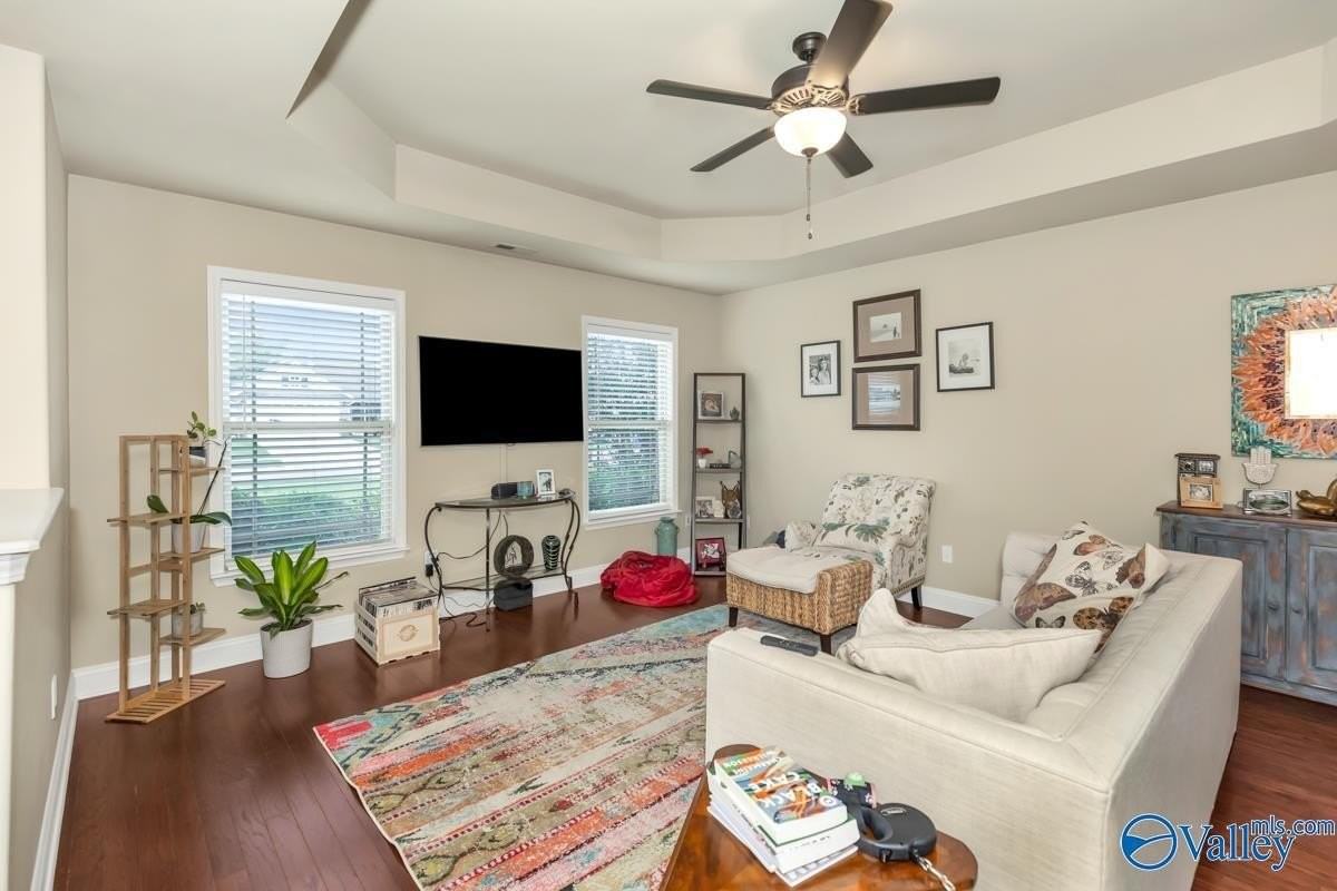 5015 Montauk Trl Se - Photo 4 of 23