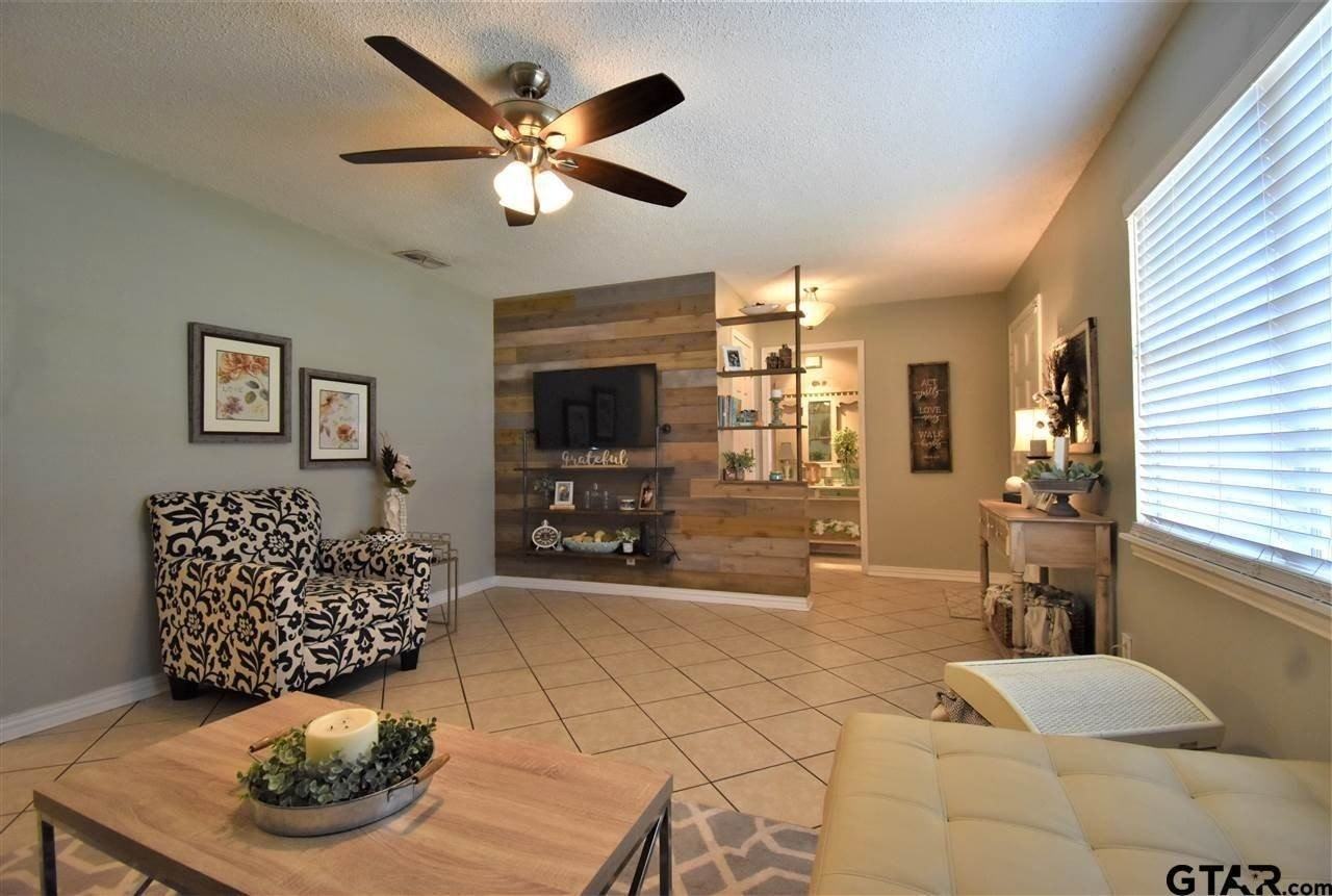 3106 S Donnybrook Ave - Photo 2 of 20