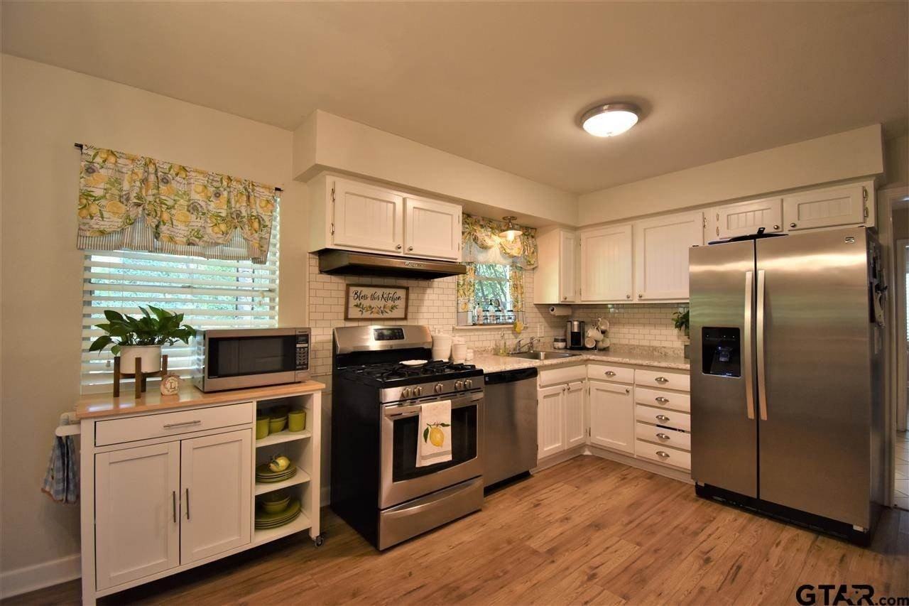 3106 S Donnybrook Ave - Photo 4 of 20