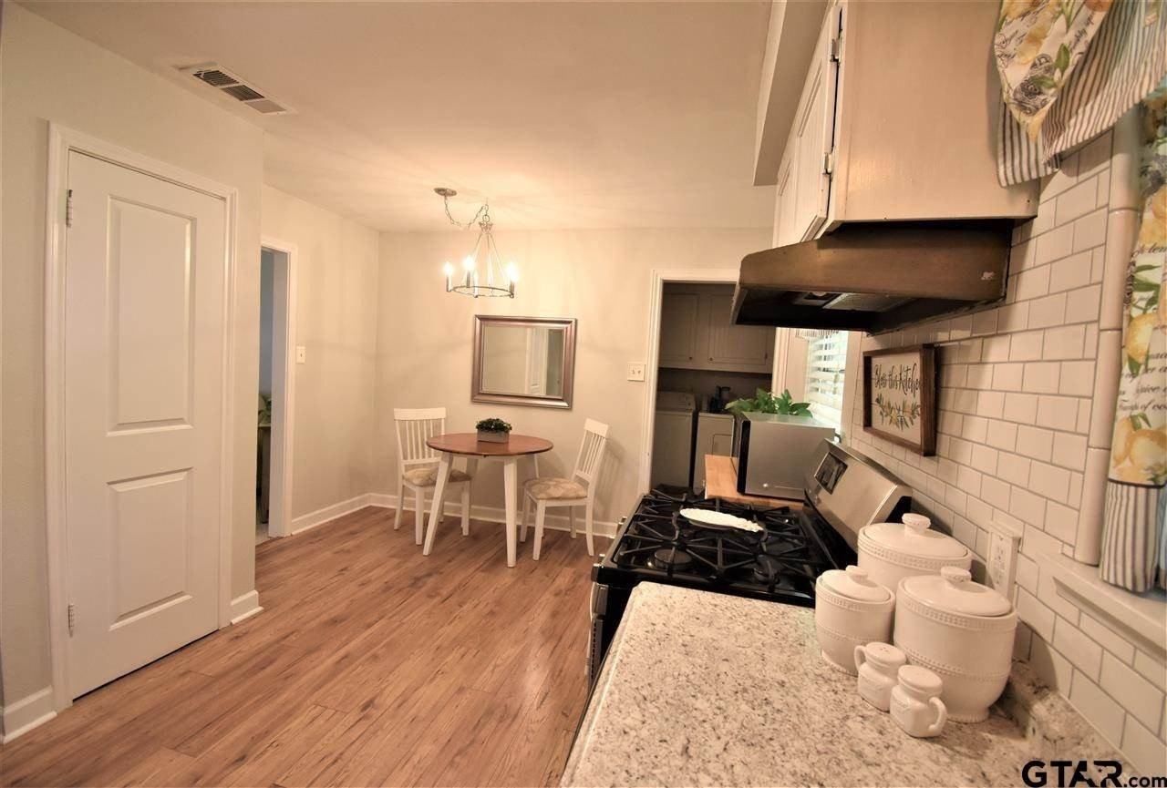 3106 S Donnybrook Ave - Photo 5 of 20