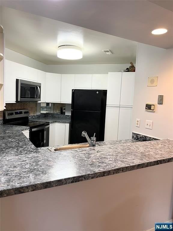 1484 Westgate Dr - Photo 2 of 19