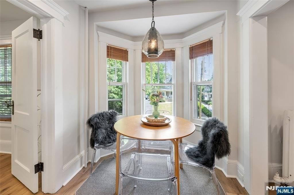 34 Washington Pl #2ndFL - Photo 7 of 18