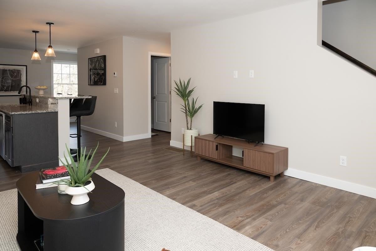 1 Saddle Rock Way - Photo 5 of 31