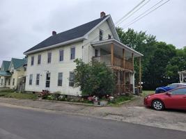 featured image of 10B Dyer St