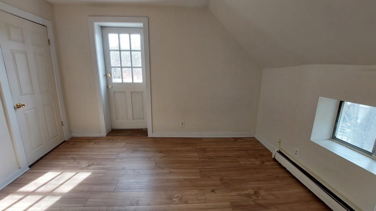 32 S Main St #7 - Photo 6 of 8