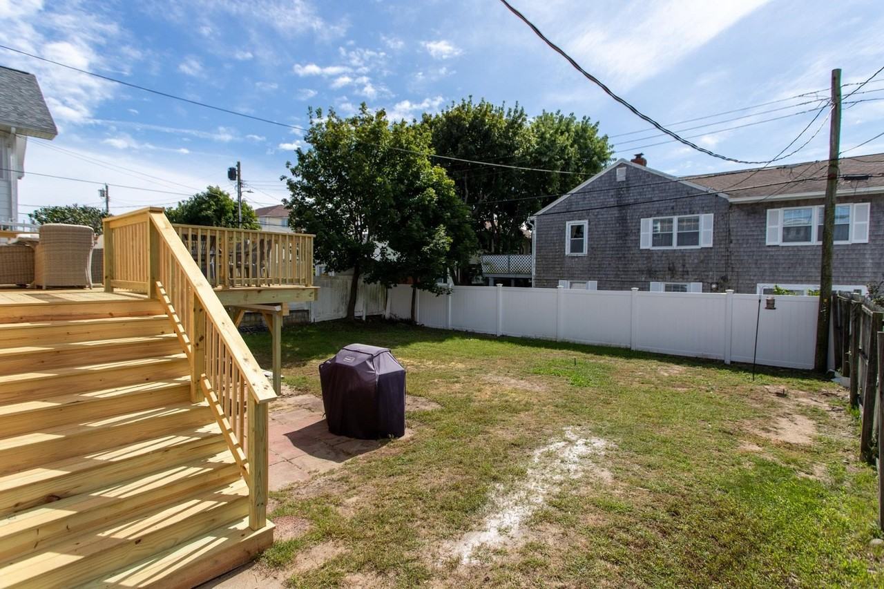 60 Plymouth Street - Photo 2 of 18