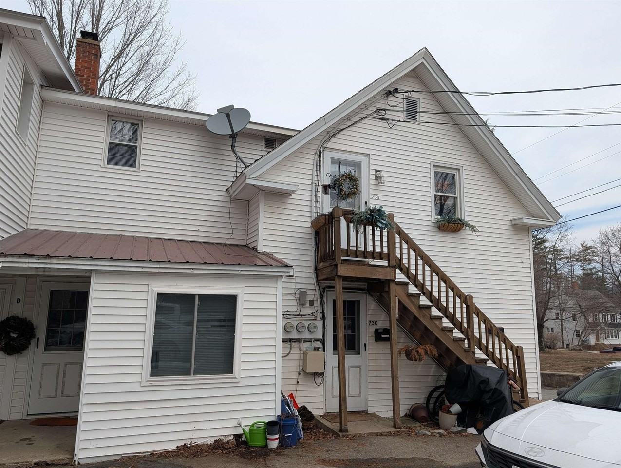 73 Highland St - Photo 3 of 16