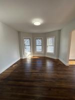 featured image of 6 Holmes St #2