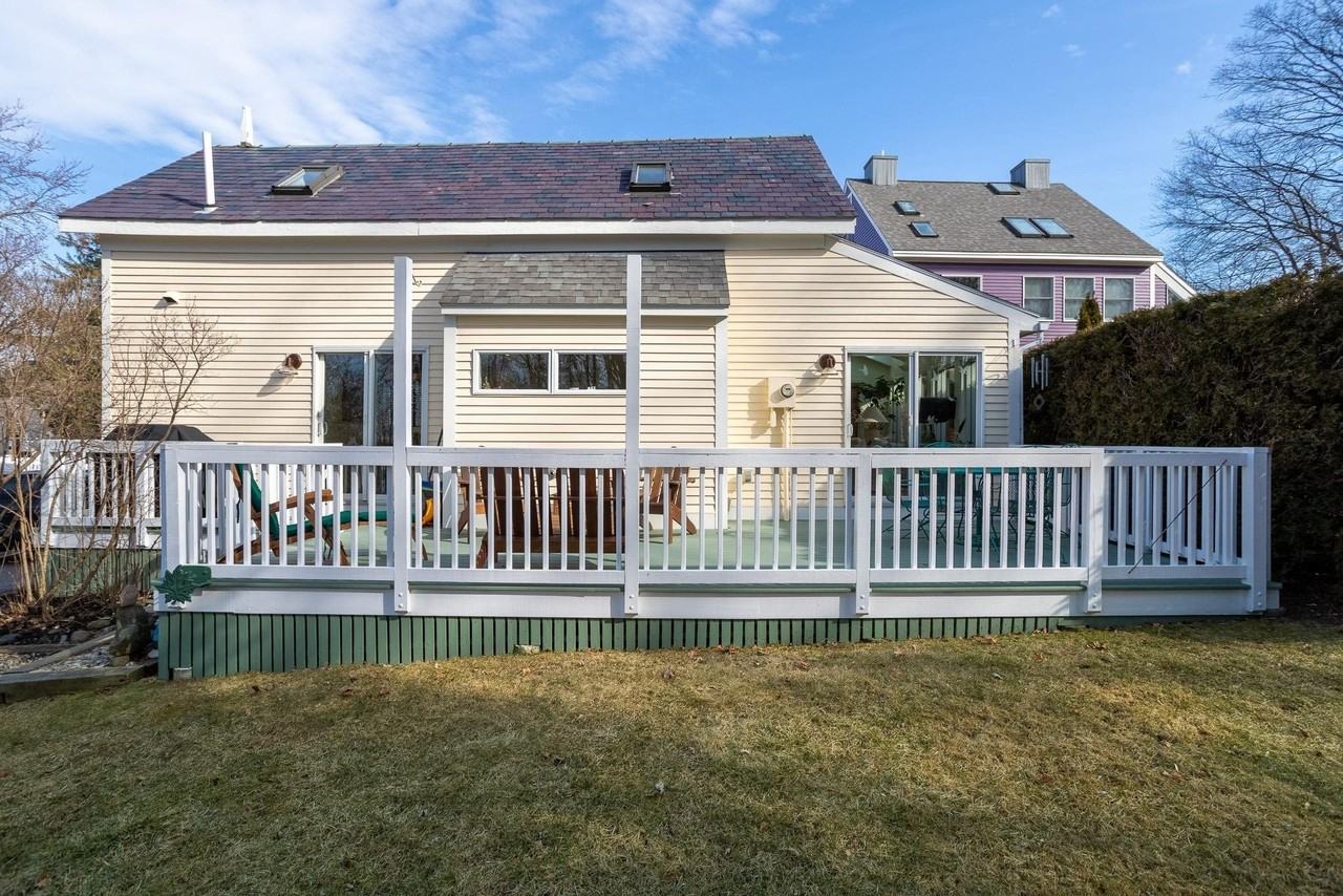 774 Middle St #4 - Photo 2 of 27