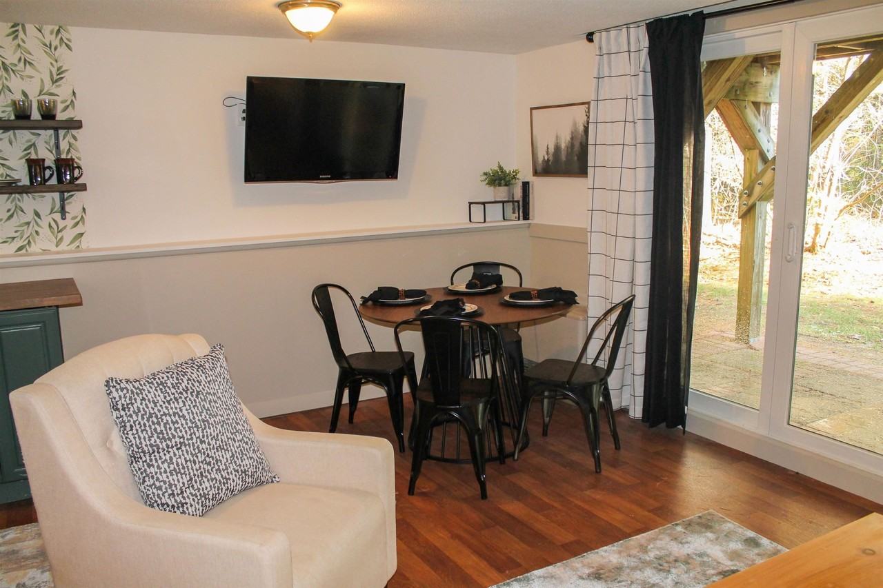 22 Orris Rd - Photo 7 of 18