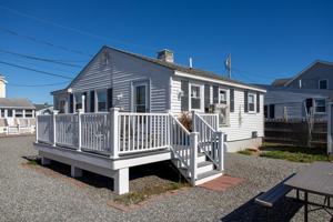 featured image of 23 Diane Ln