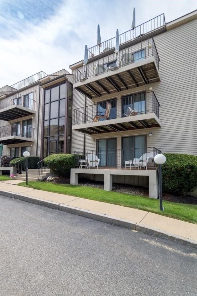 461 Ocean Blvd #6A - Photo 2 of 12