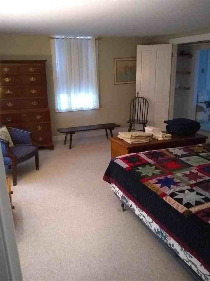 735 Main St - Photo 6 of 11