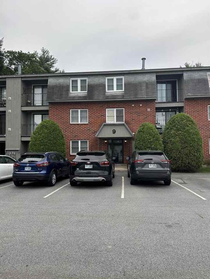 9 Blackstone Dr #69