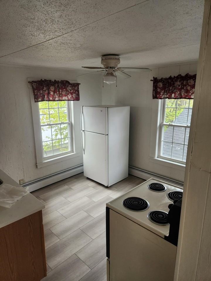 21 Plymouth St - Photo 4 of 12