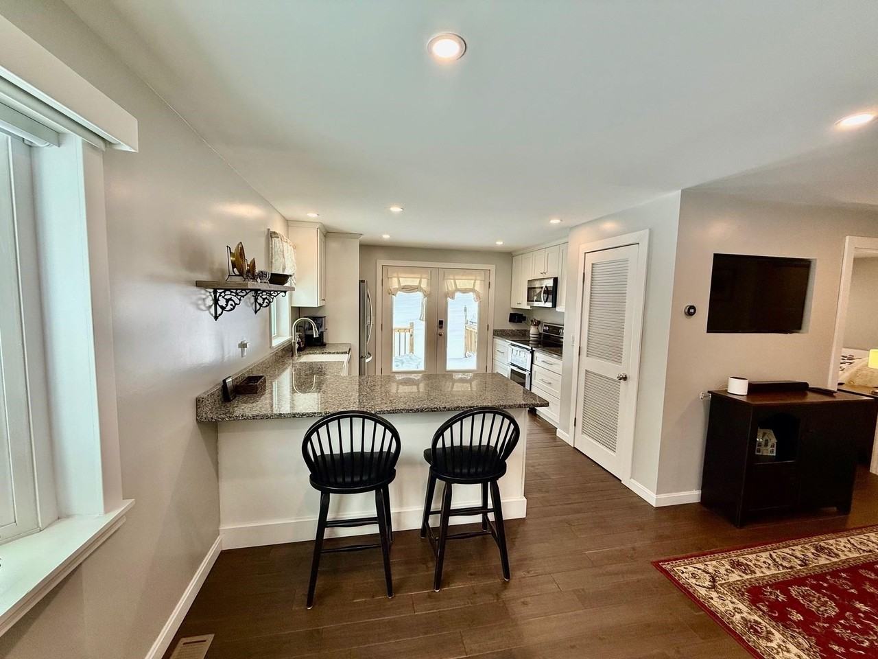 24 Main St - Photo 5 of 15