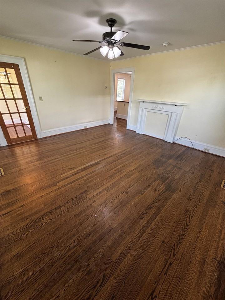 23 Ashuelot St #A - Photo 7 of 13