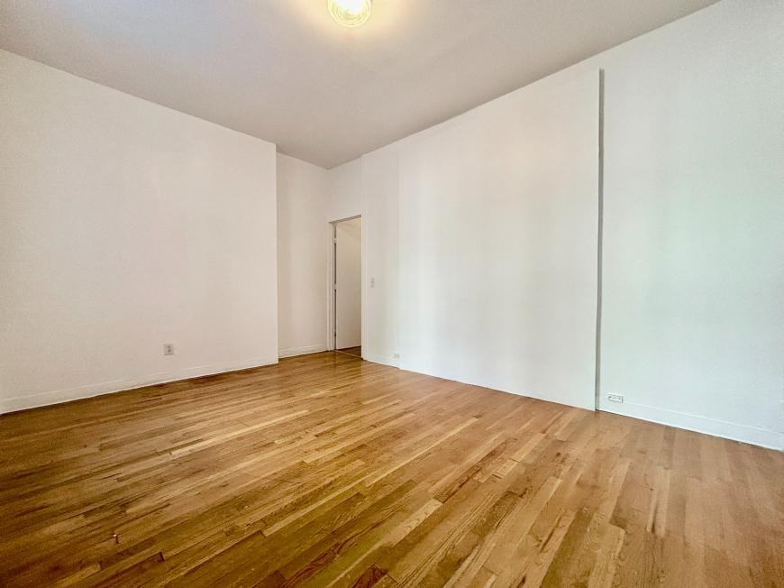 182 Claremont Ave - Photo 2 of 9