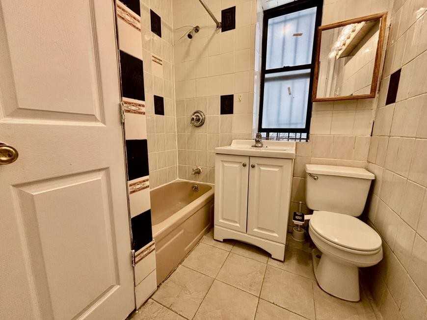 182 Claremont Ave - Photo 5 of 9