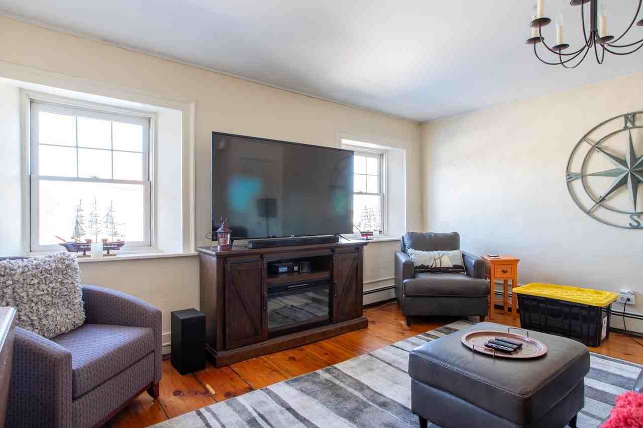36 State St #B - Photo 5 of 14