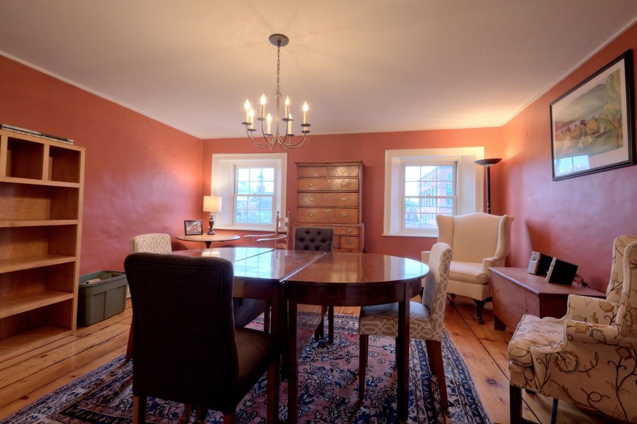 36 State St #B - Photo 6 of 14