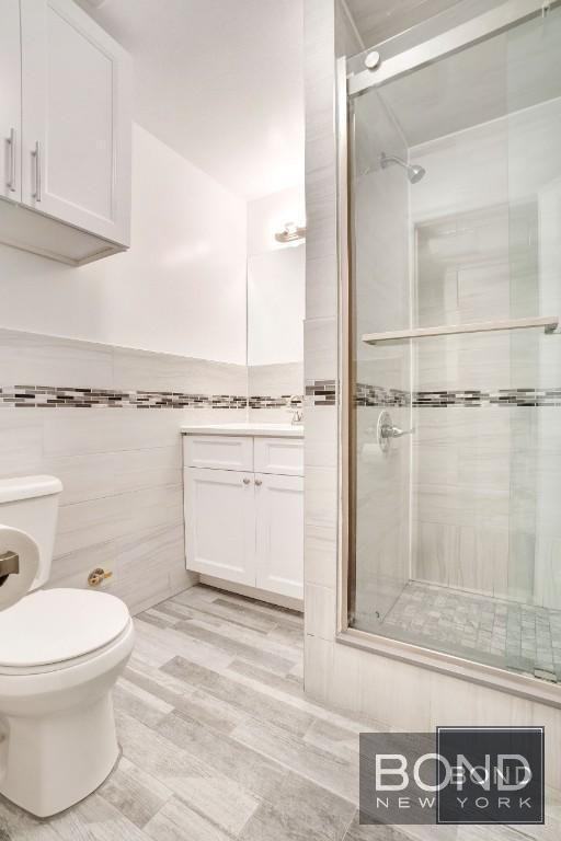 932 8th Ave - Photo 5 of 5