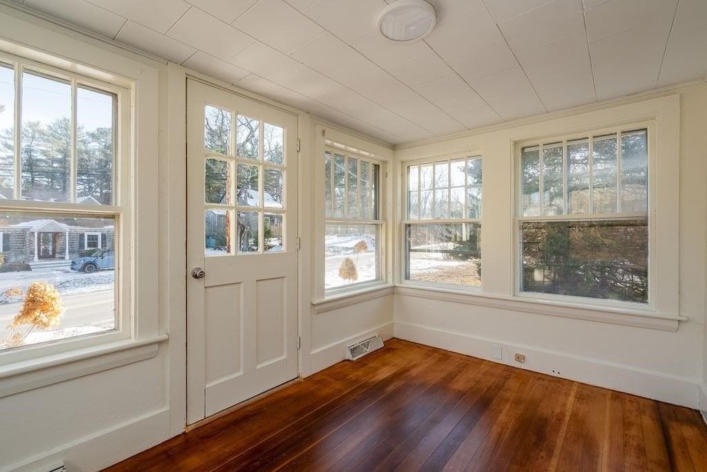 79 Brave Boat Harbor Rd - Photo 5 of 14