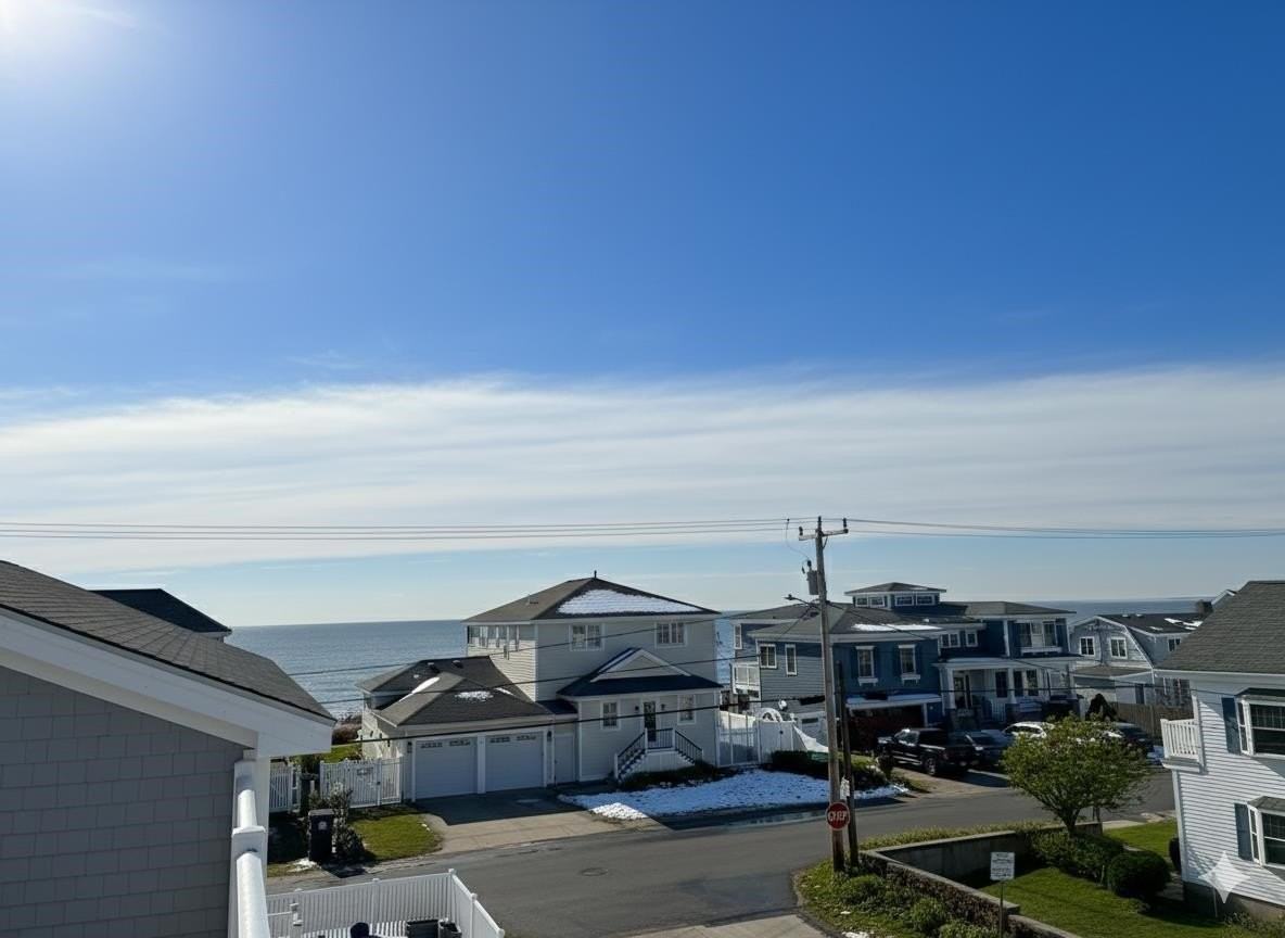 112 Ocean Dr - Photo 3 of 13