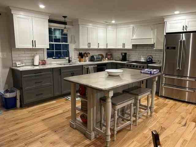 240 Bay Point Rd - Photo 4 of 13