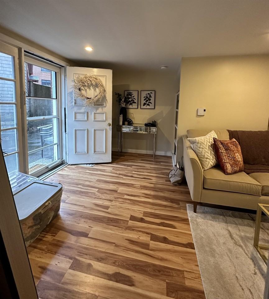 241 Middle St #11 - Photo 6 of 14