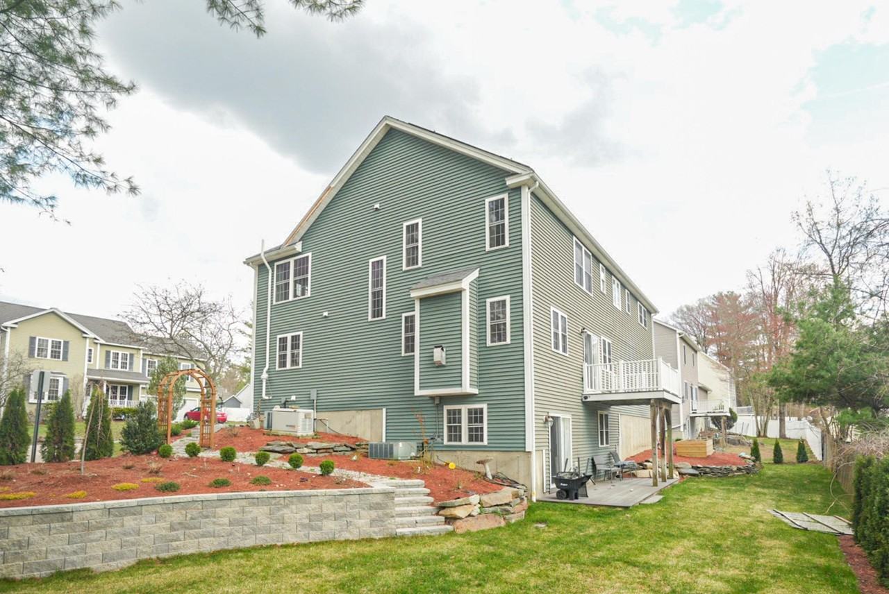 5 Lowther Pl - Photo 6 of 48
