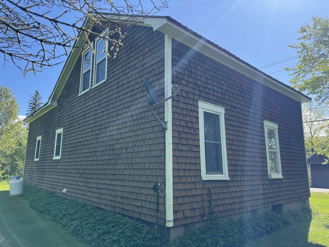 85 Creek Rd - Photo 5 of 19
