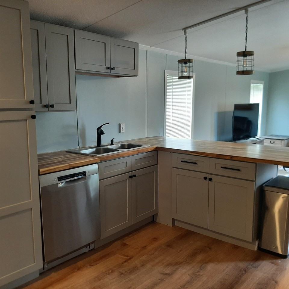 176 Indian Stream Rd - Photo 7 of 23