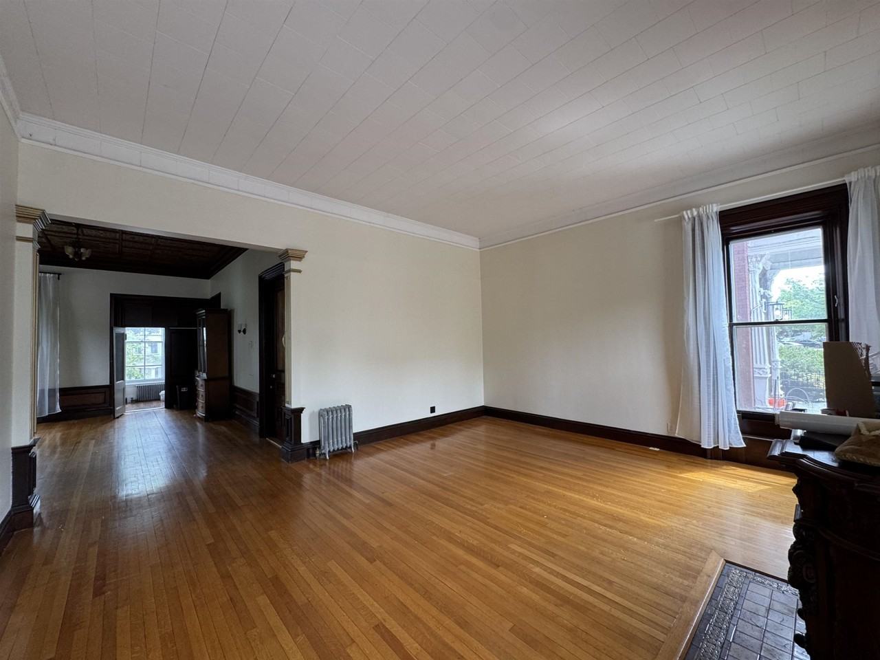 241 Middle St #1 - Photo 7 of 18