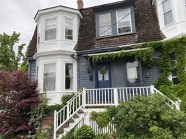 featured image of 61 Manning St