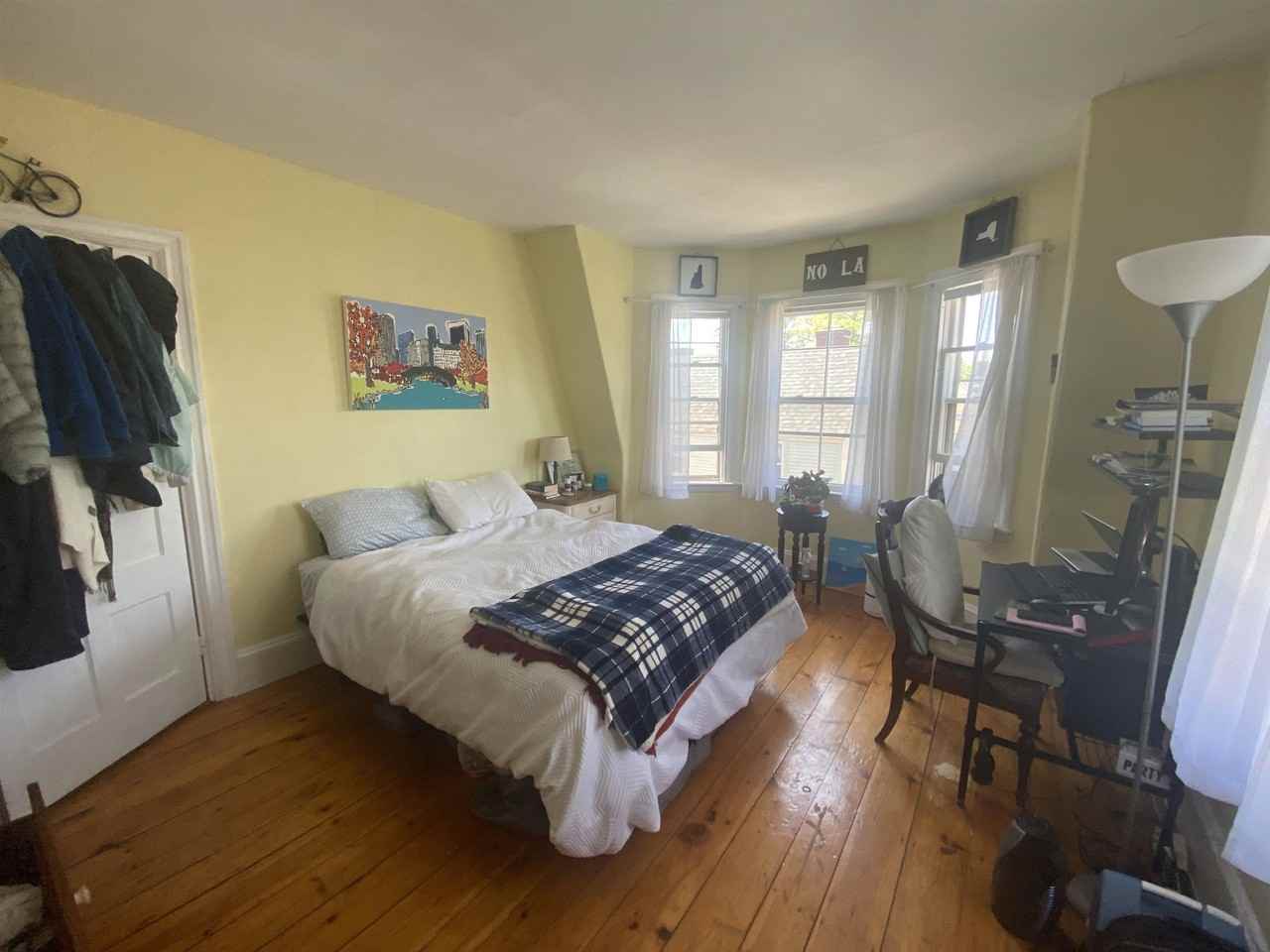 61 Manning St - Photo 7 of 17
