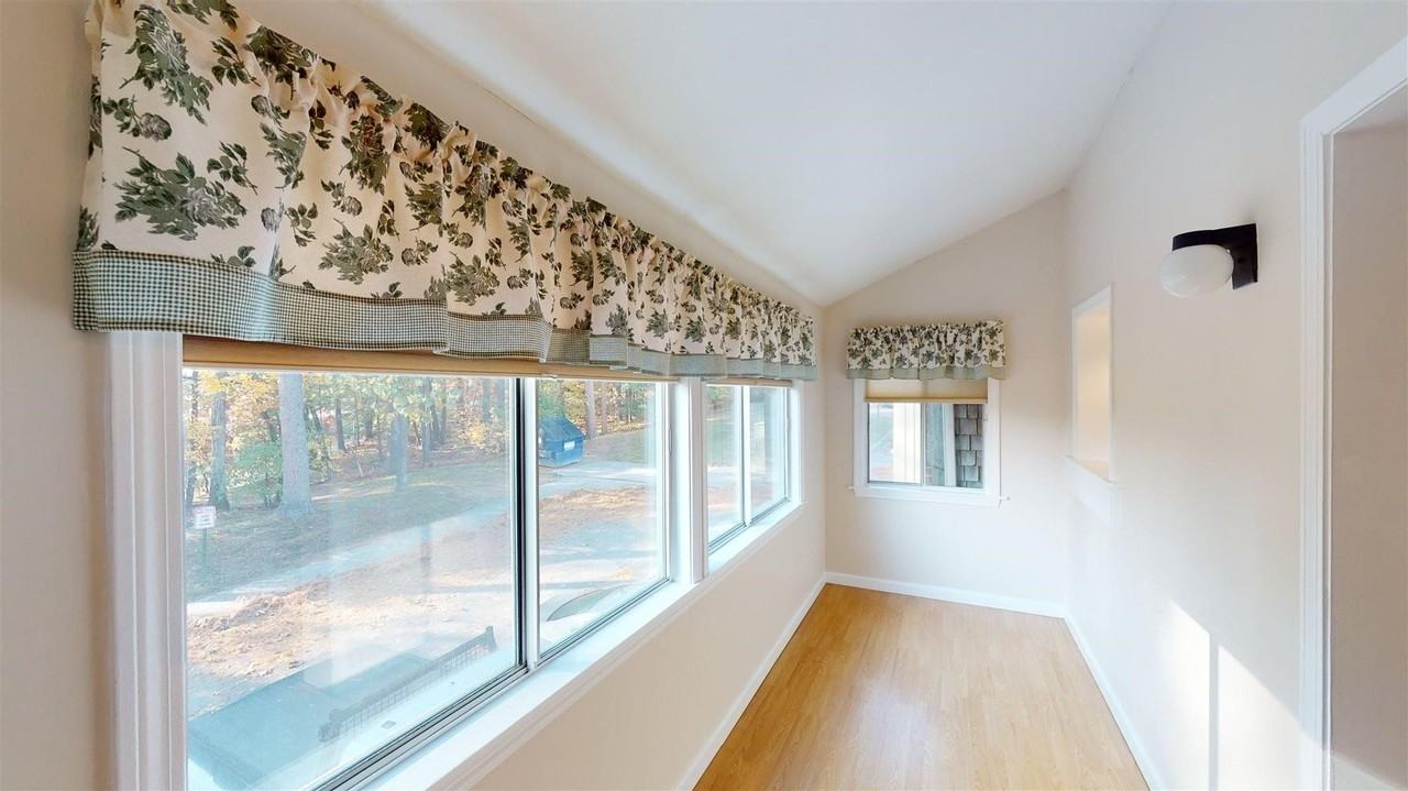 32 Sentry Way - Photo 7 of 30