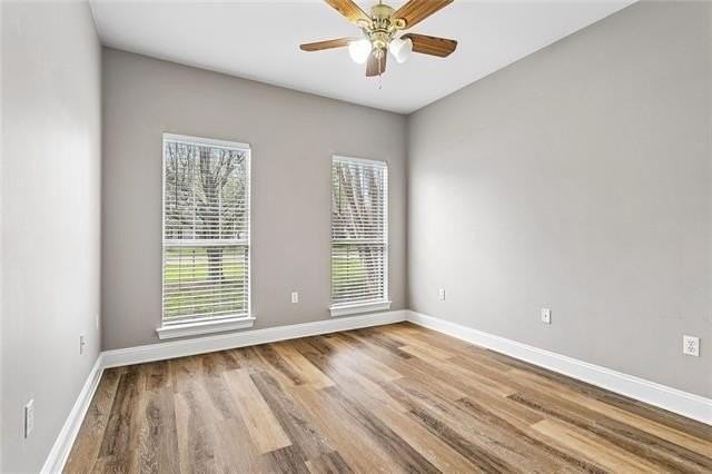 39350 Brookfield Dr - Photo 3 of 12