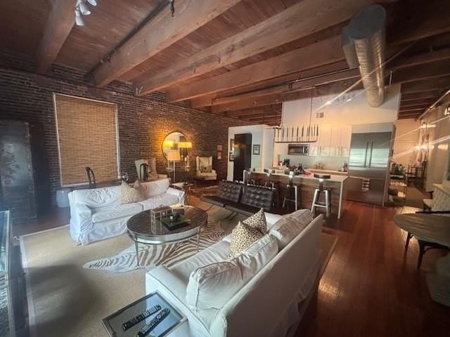 528 Baronne St #202 - Photo 6 of 12