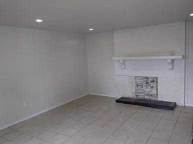 237 Saint George Ave #A - Photo 3 of 7