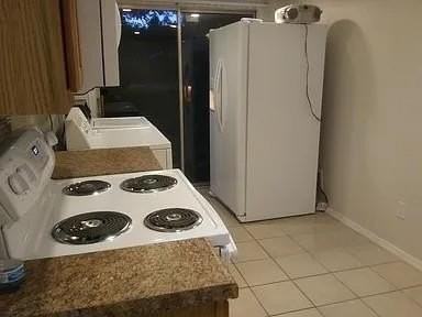 237 Saint George Ave #A - Photo 4 of 7