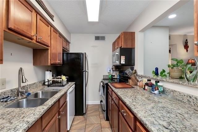 818 Moss St #101 - Photo 4 of 14