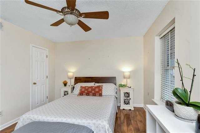 818 Moss St #101 - Photo 6 of 14