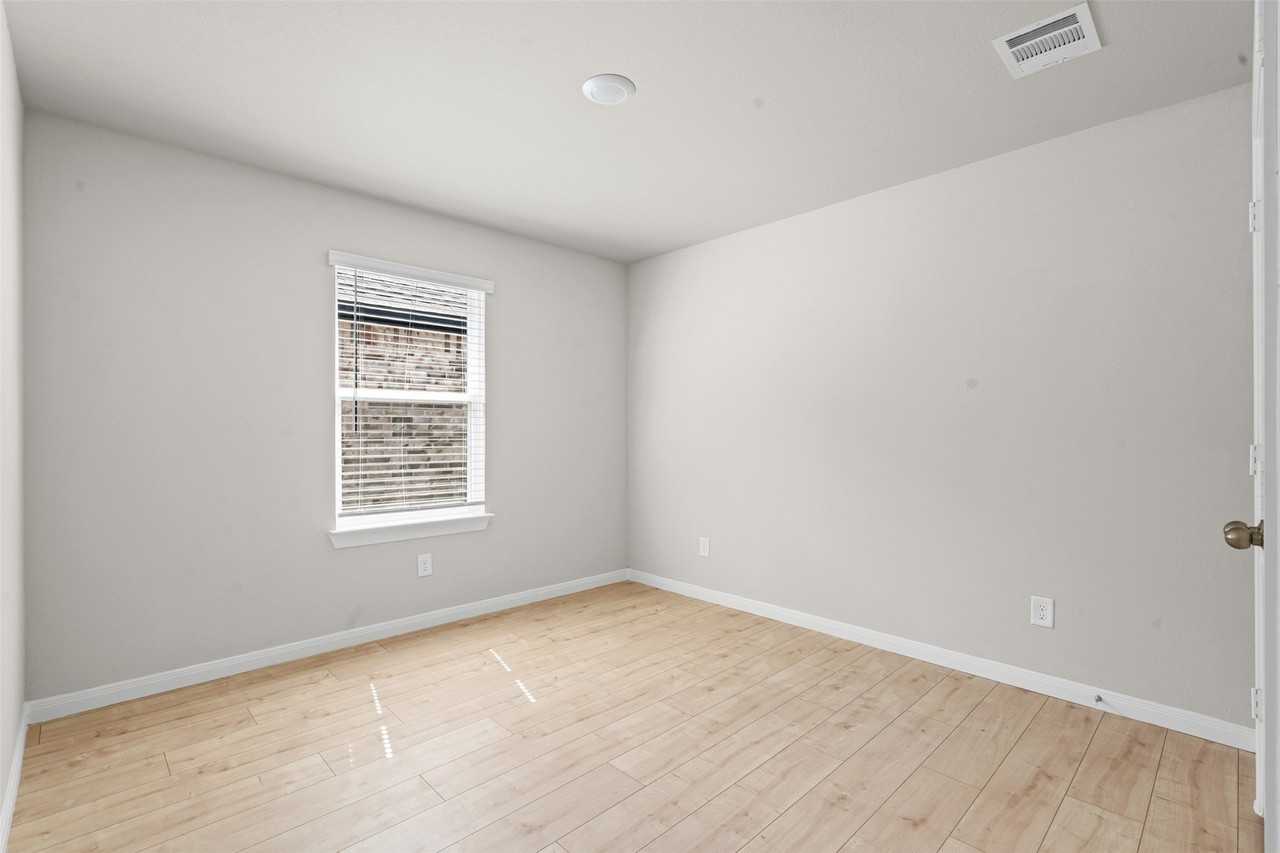 1329 Water Canna Dr - Photo 6 of 29